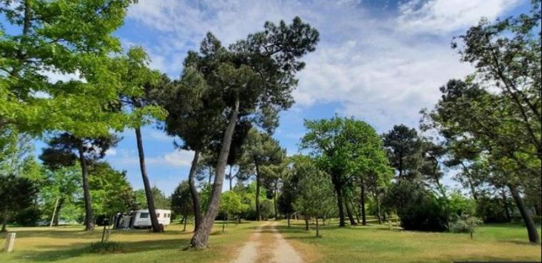Camping La Maltournee Sigloy Exterior foto